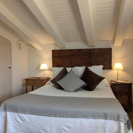 De La Placa - Boutique 3*